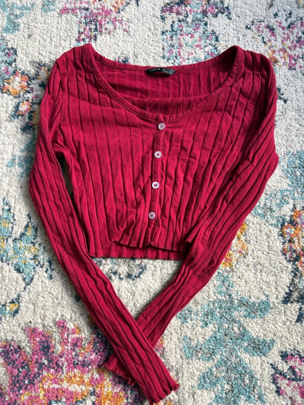 SHEIN Wine Red Ribbed Button-Front Cropped Top